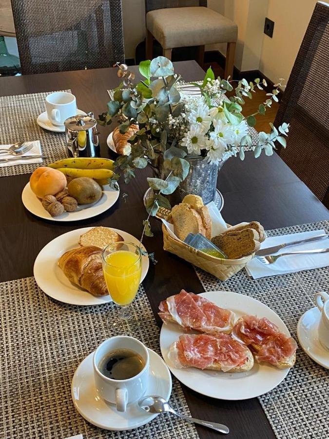 Hotel Entredos Guijuelo Zewnętrze zdjęcie