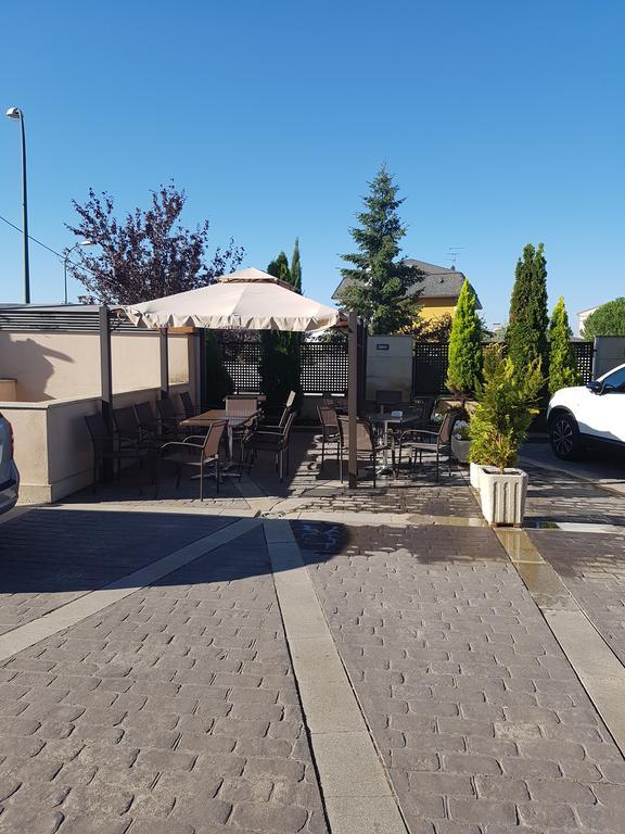 Hotel Entredos Guijuelo Zewnętrze zdjęcie